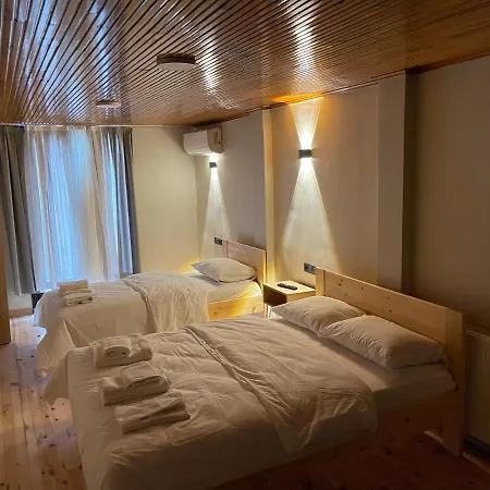 Hotel La Perato