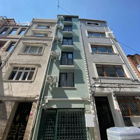 Hotel La Perato