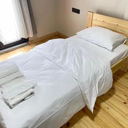 Hotel La Perato *